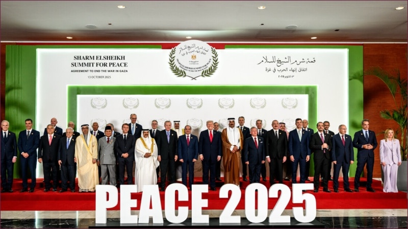 Trump and world leaders at summit in Egypt.