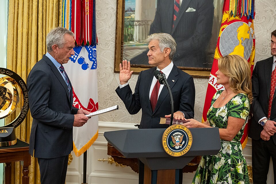 HHS Secretary Robert F. Kennedy Jr. swears in Mehmet Oz as CMS Administrator in the Oval Office, April 18, 2025